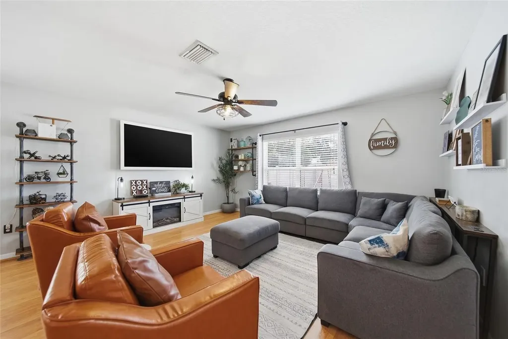 7510 Maroon Peak Drive Ruskin FL 33573