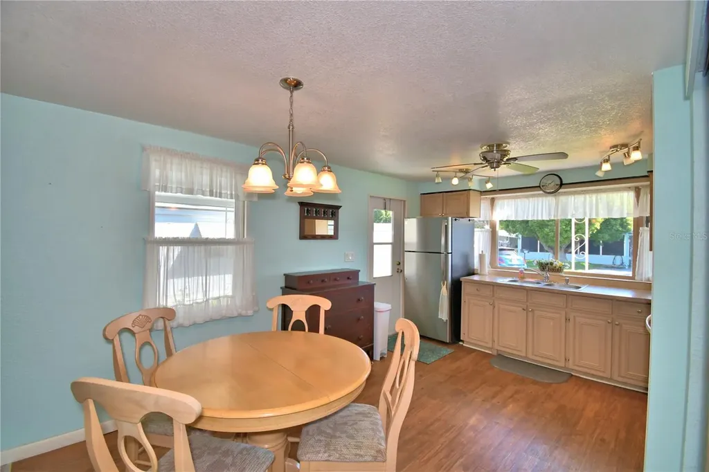 117 Holiday Lane Auburndale FL 33823