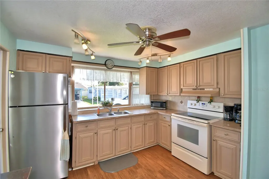 117 Holiday Lane Auburndale FL 33823