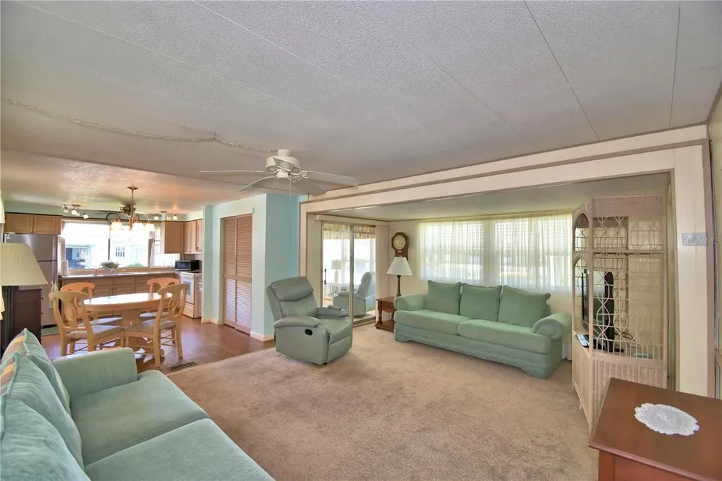 117 Holiday Lane Auburndale FL 33823