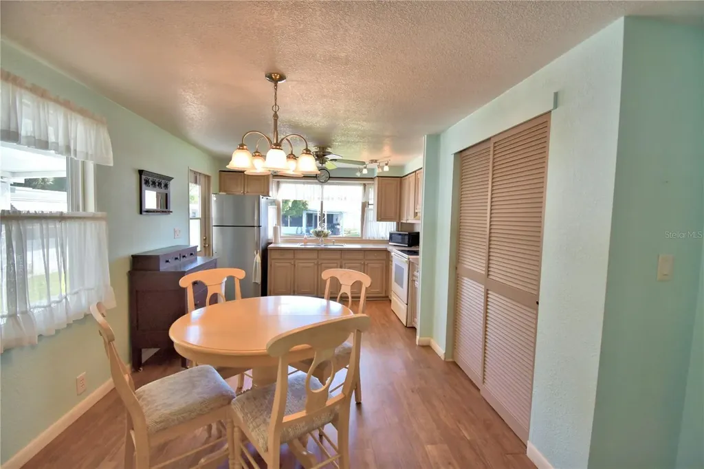 117 Holiday Lane Auburndale FL 33823