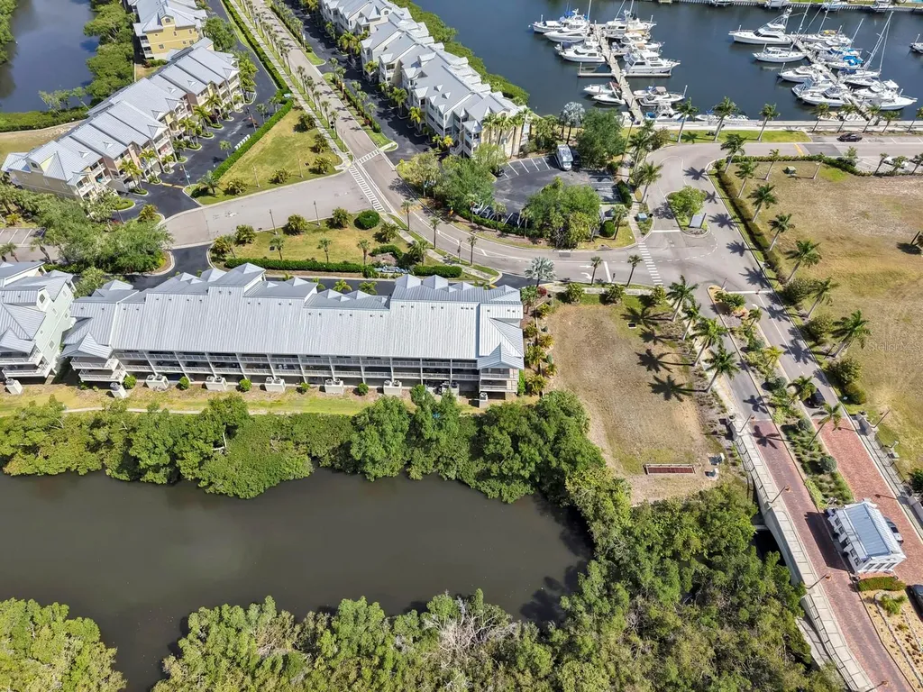 3202 Mangrove Point Drive Ruskin FL 33570