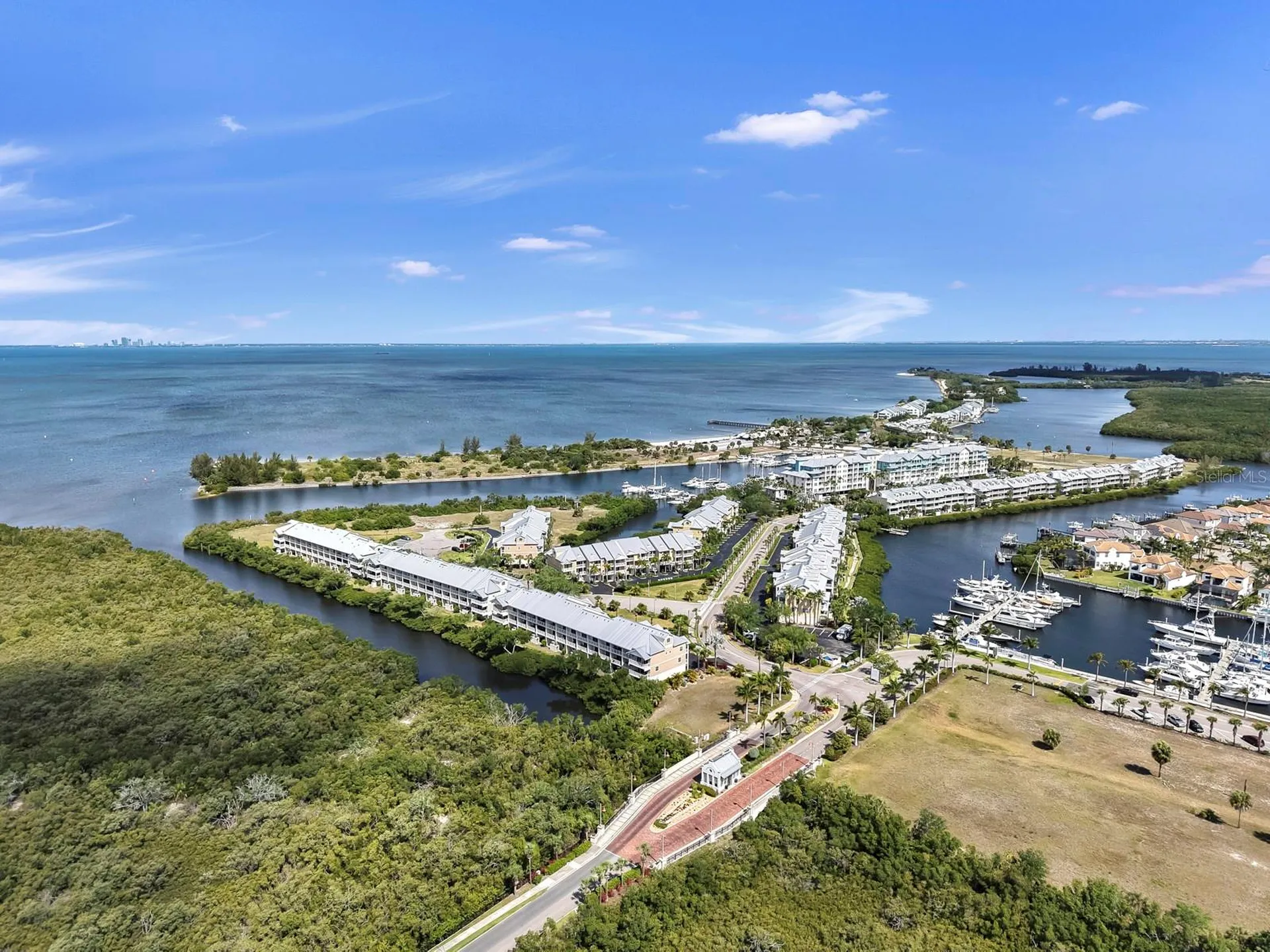 3202 Mangrove Point Drive Ruskin FL 33570