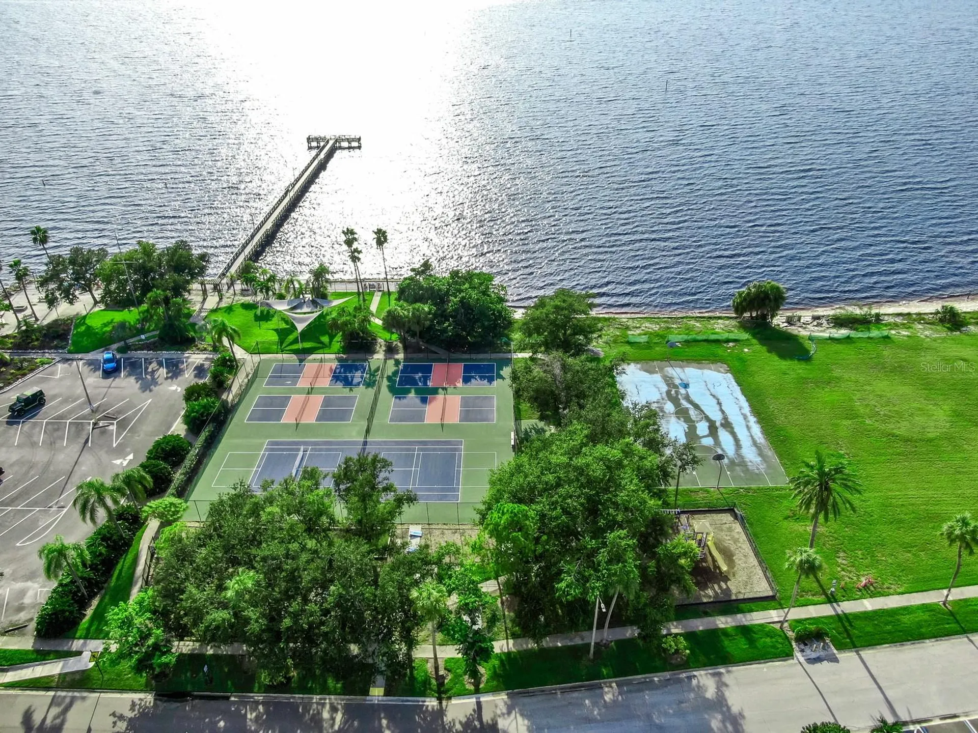 3202 Mangrove Point Drive Ruskin FL 33570