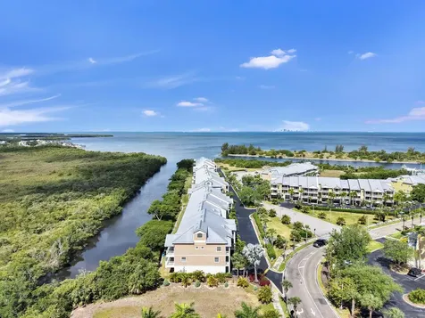 3202 Mangrove Point Drive Ruskin FL 33570