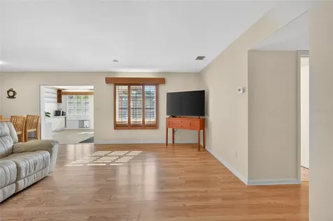 1610 Valencia Drive W Largo FL 33778