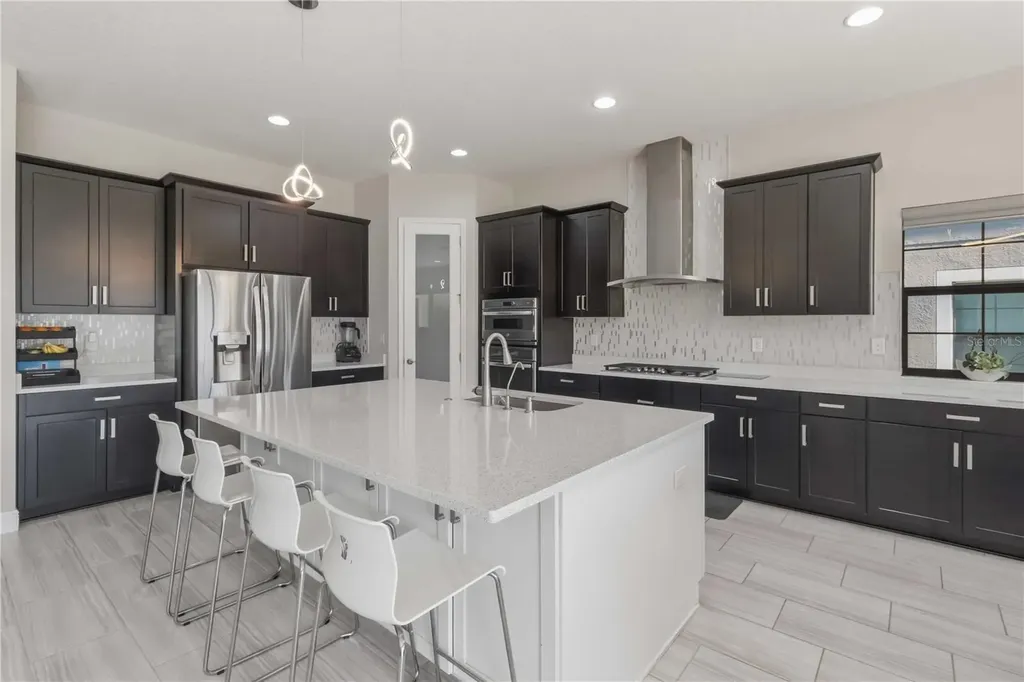 805 Viscount Street Brandon FL 33511