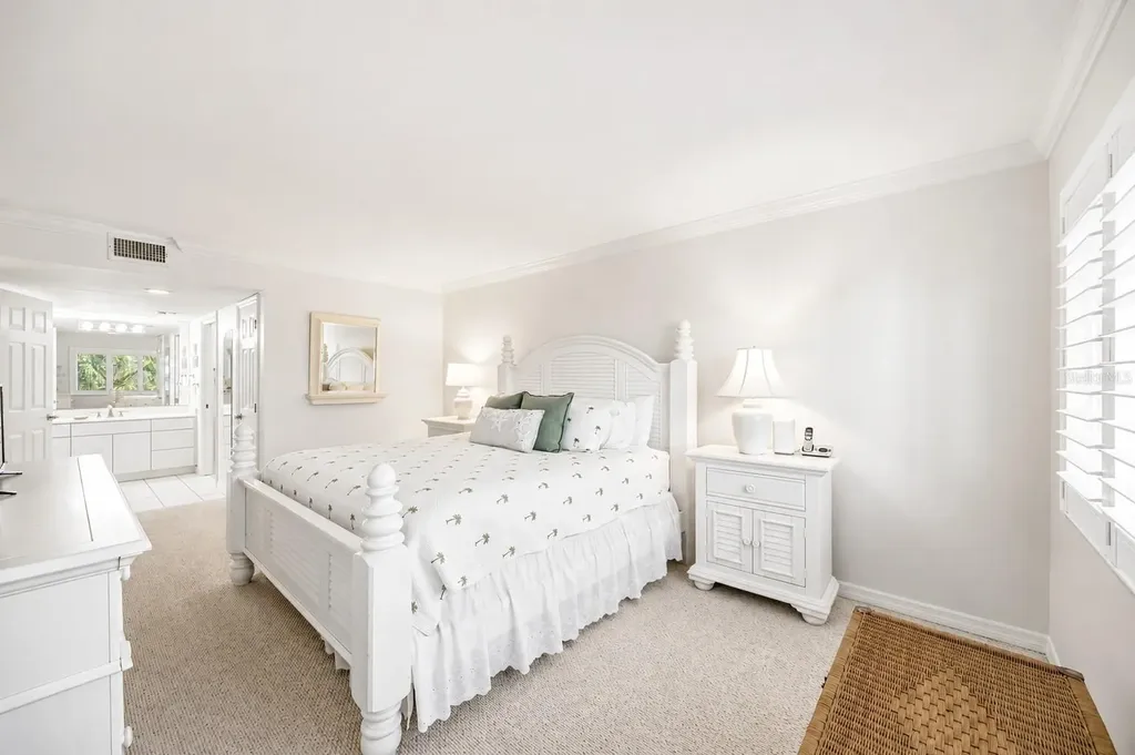 6236 Midnight Pass Road Sarasota FL 34242