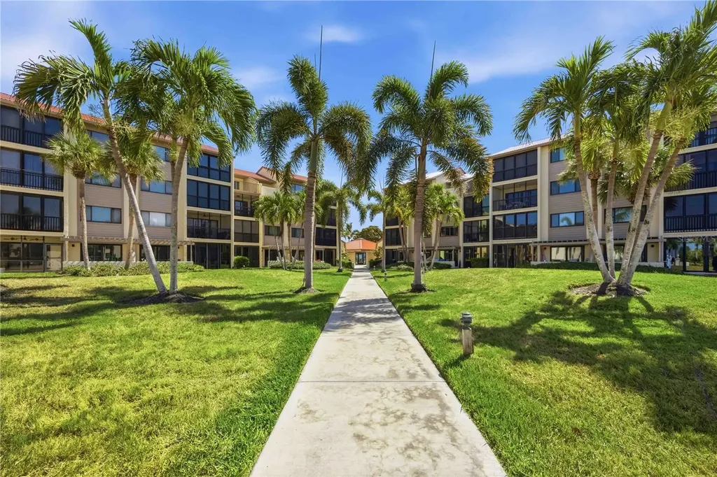6236 Midnight Pass Road Sarasota FL 34242