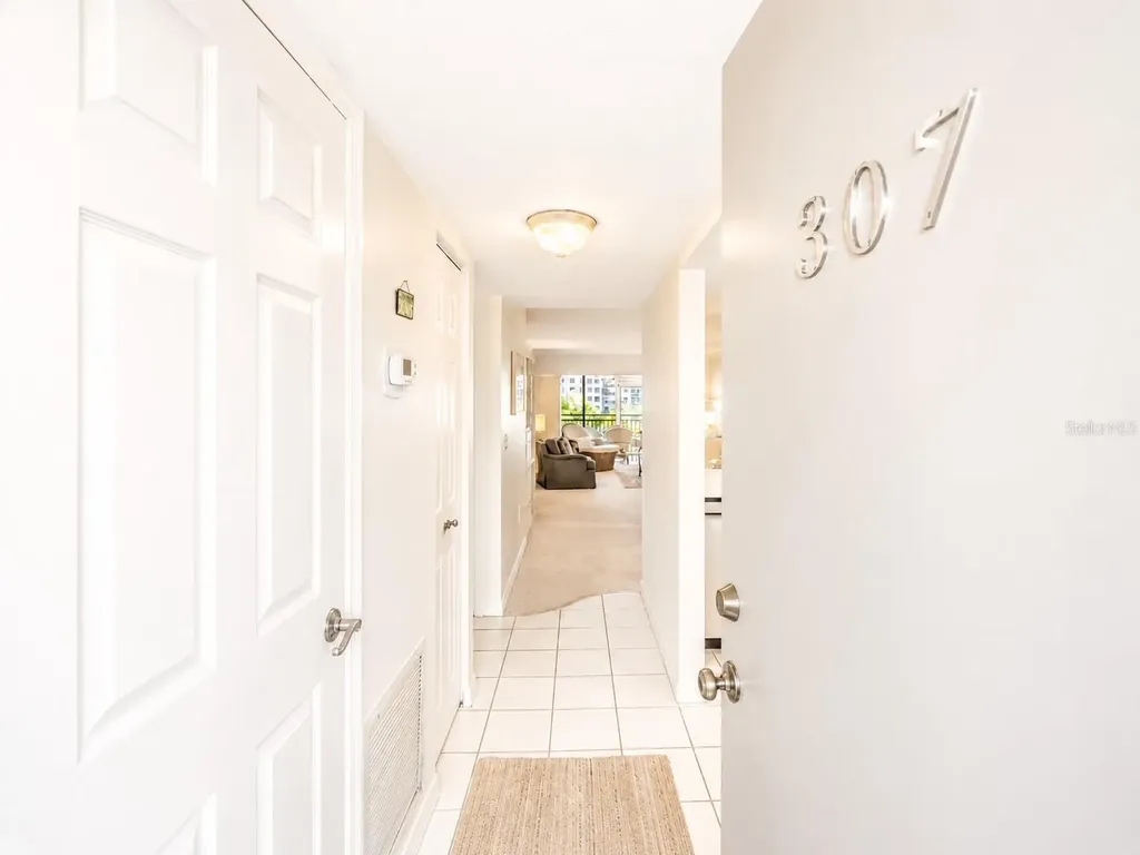 6236 Midnight Pass Road Sarasota FL 34242