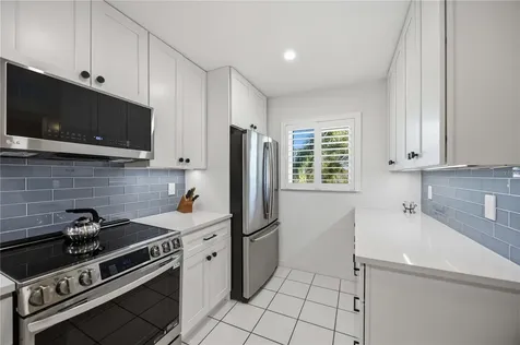 6236 Midnight Pass Road Sarasota FL 34242