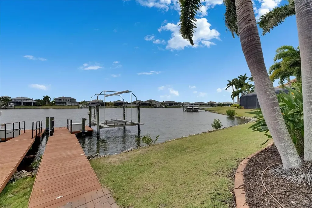 624 Balibay Road Apollo Beach FL 33572