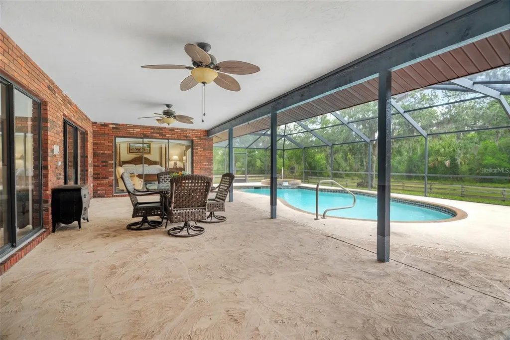 140 Cowpen Lane Sarasota FL 34240