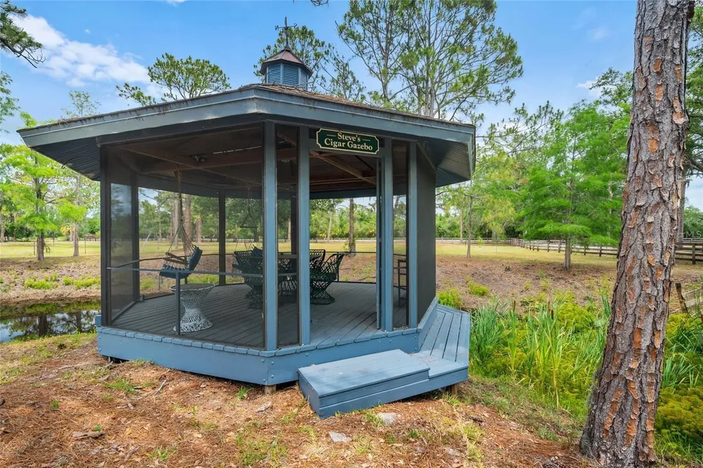 140 Cowpen Lane Sarasota FL 34240