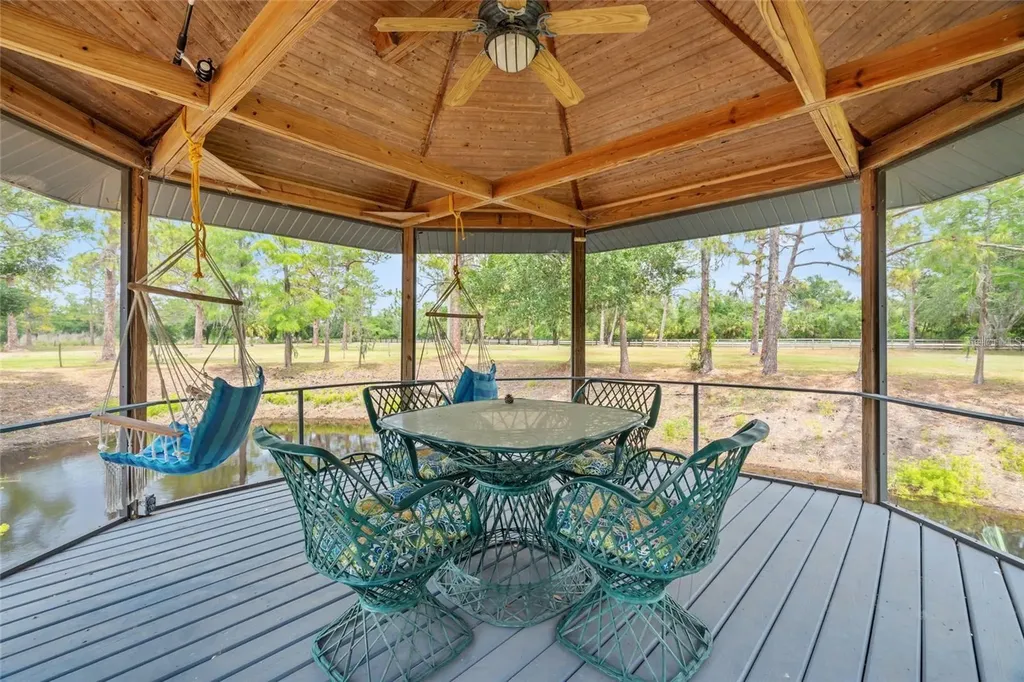 140 Cowpen Lane Sarasota FL 34240