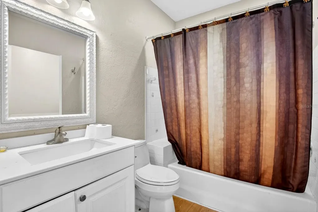 140 Cowpen Lane Sarasota FL 34240