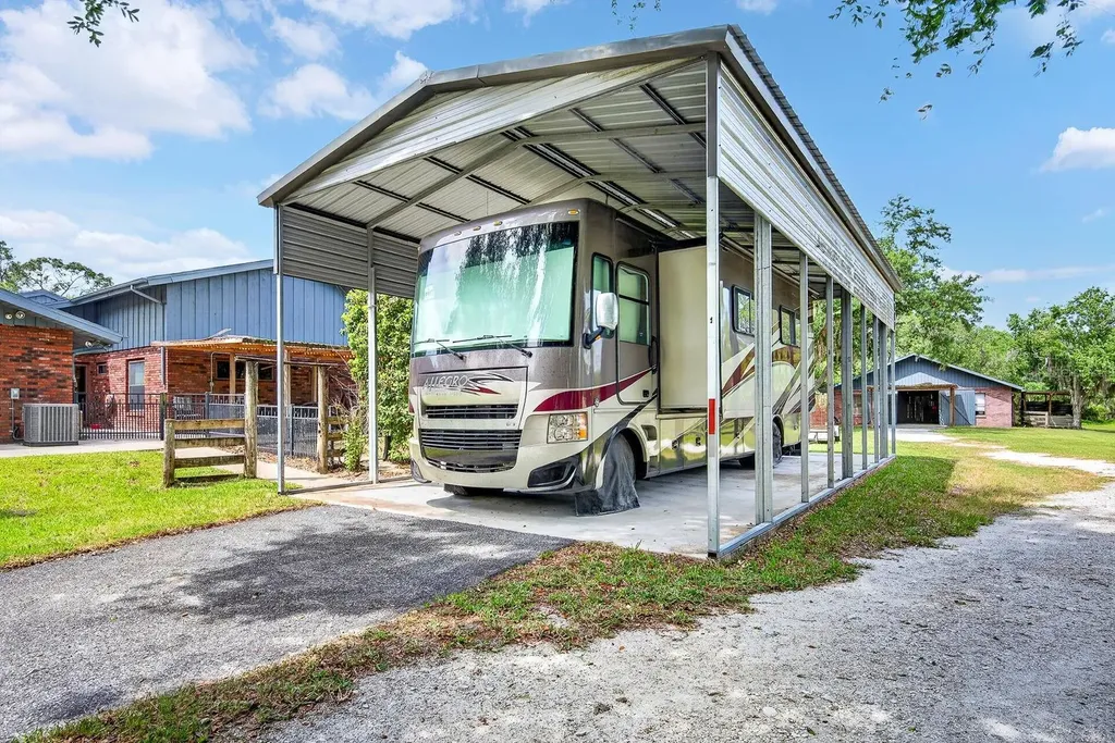 140 Cowpen Lane Sarasota FL 34240