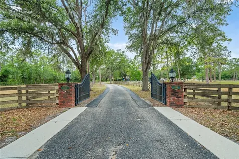 140 Cowpen Lane Sarasota FL 34240