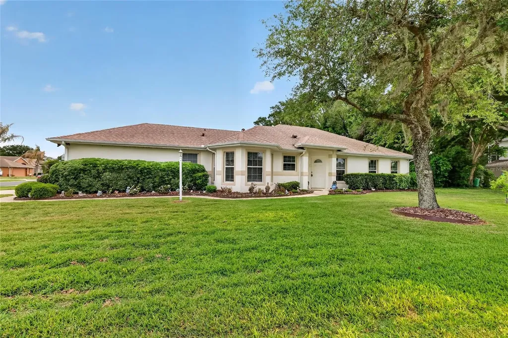 27545 Discover Court Leesburg FL 34748