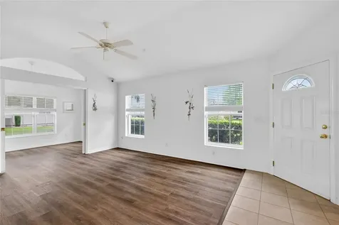 27545 Discover Court Leesburg FL 34748