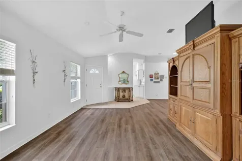 27545 Discover Court Leesburg FL 34748