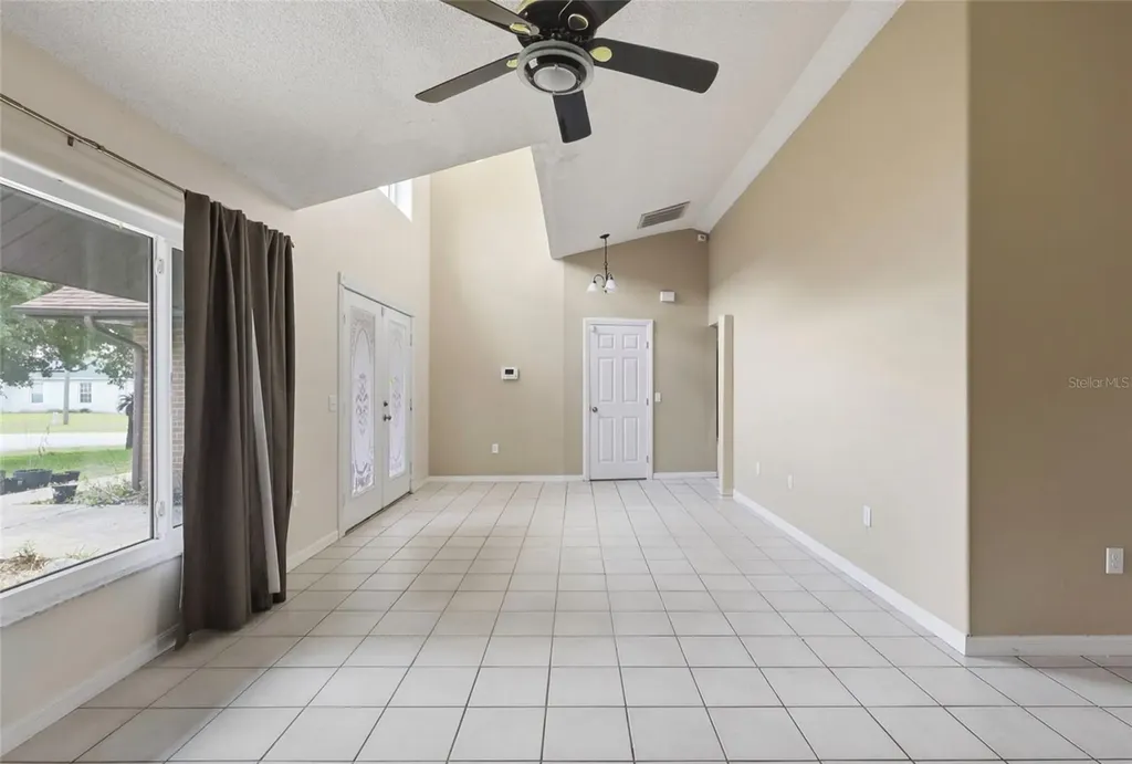 1731 Hazelton Avenue Deltona FL 32738