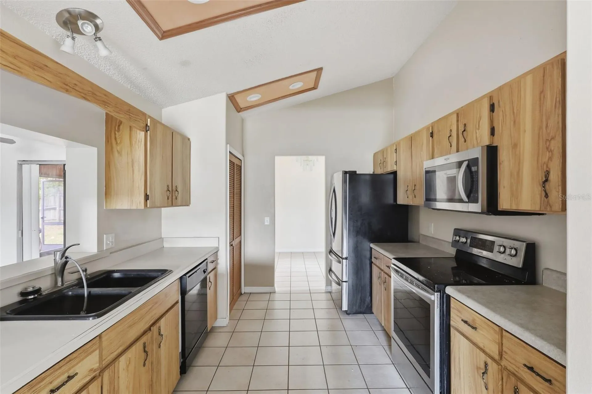 1731 Hazelton Avenue Deltona FL 32738
