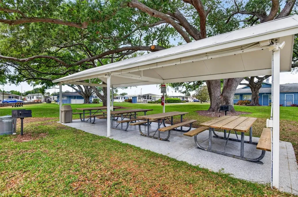 9790 66th Street N Pinellas Park FL 33782
