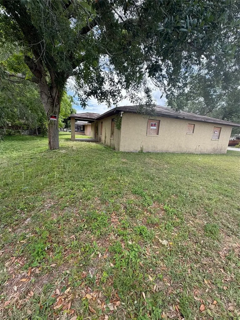 501 Loomis Trail Daytona Beach FL 32114