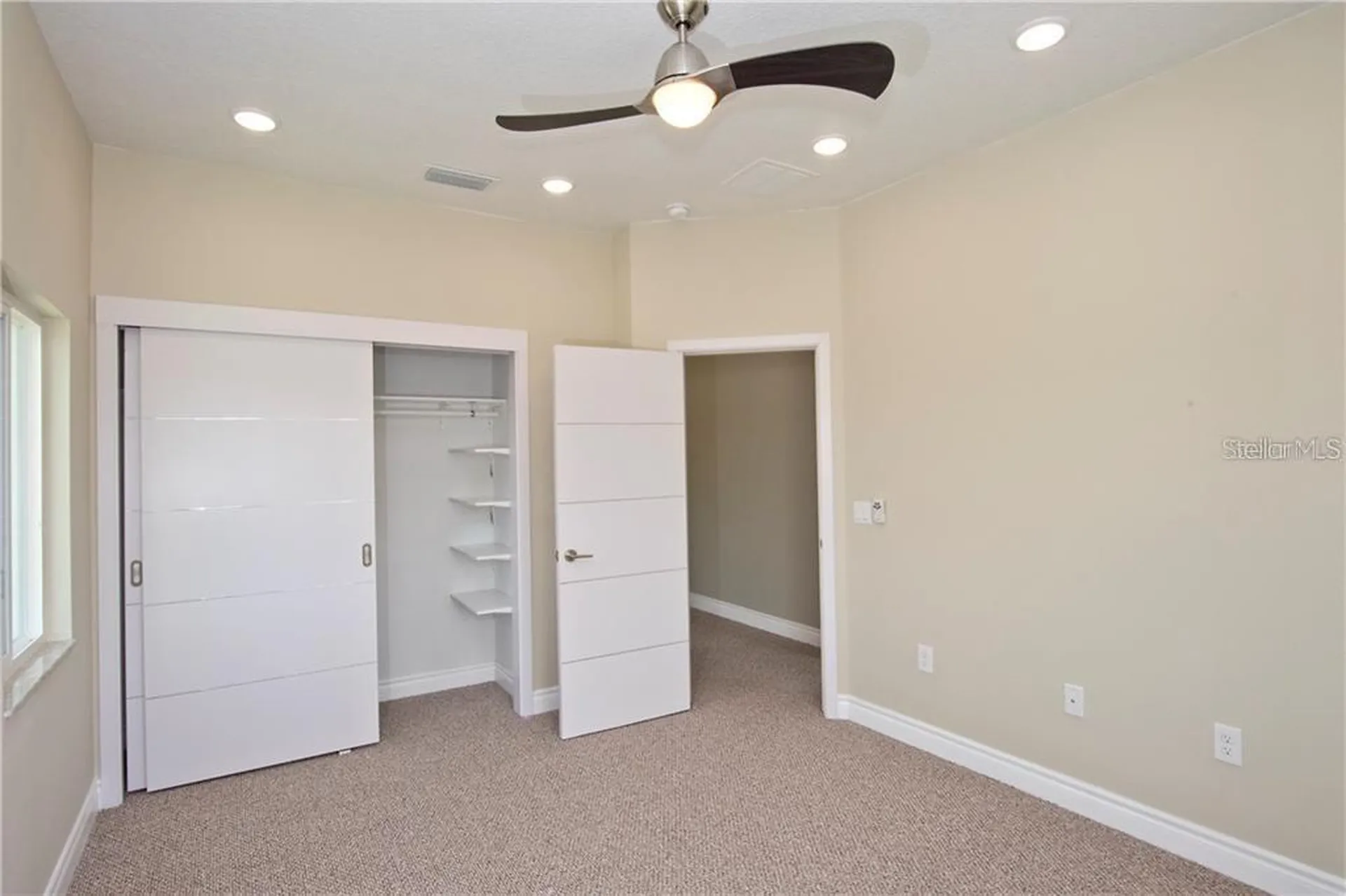 1927 Greenbriar Terrace Davenport FL 33837