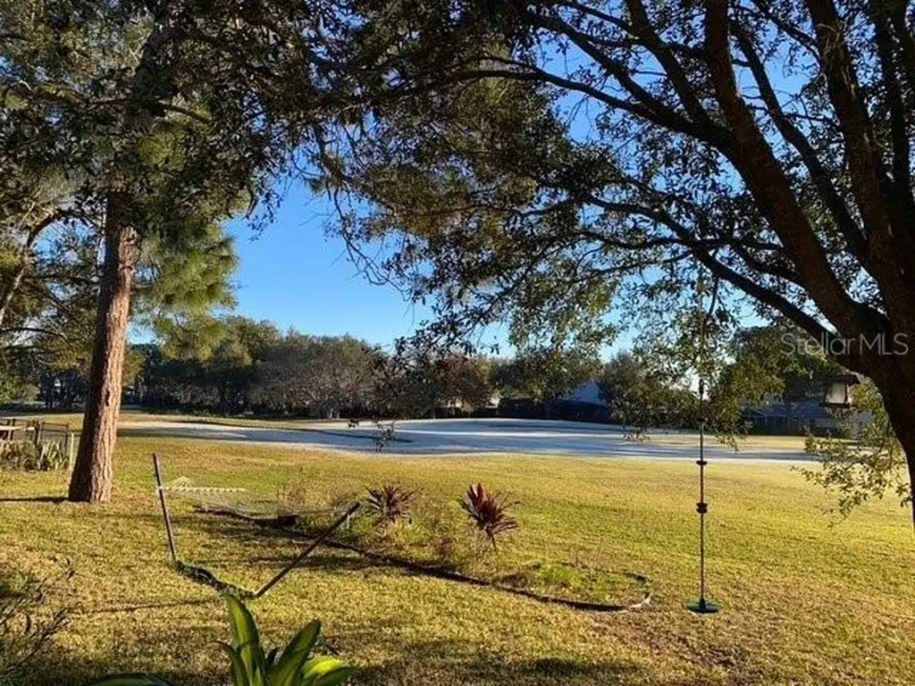 2435 Sweetwater Cc Place Drive Apopka FL 32712