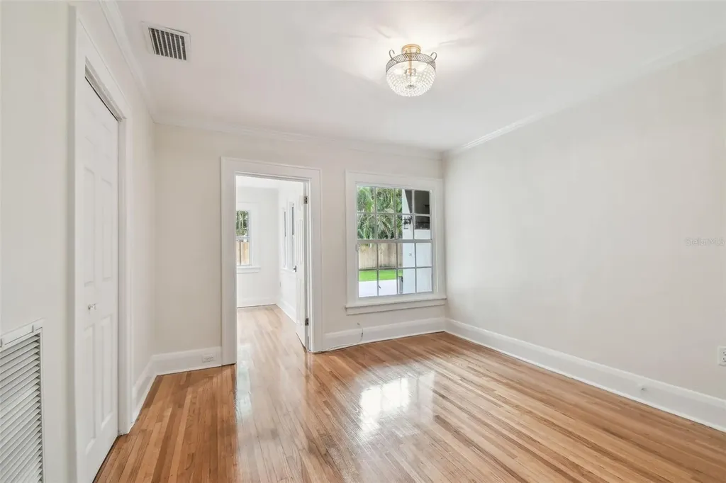 3120 S Julia Circle Tampa FL 33629