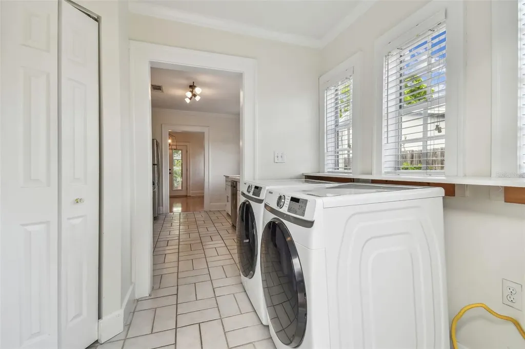 3120 S Julia Circle Tampa FL 33629