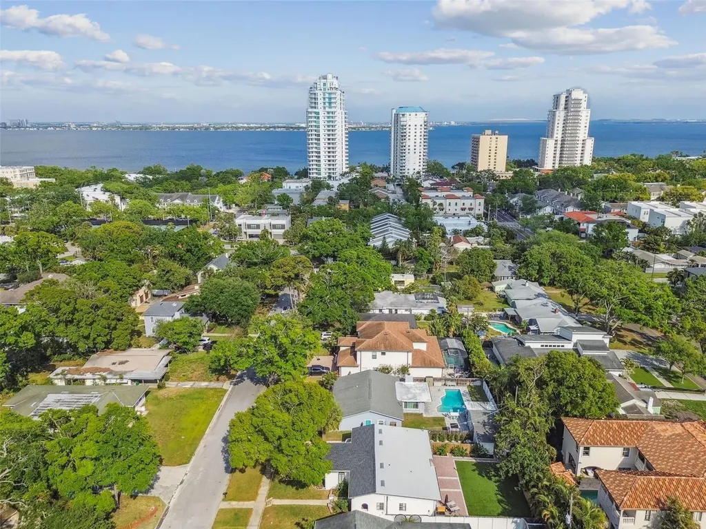 3120 S Julia Circle Tampa FL 33629
