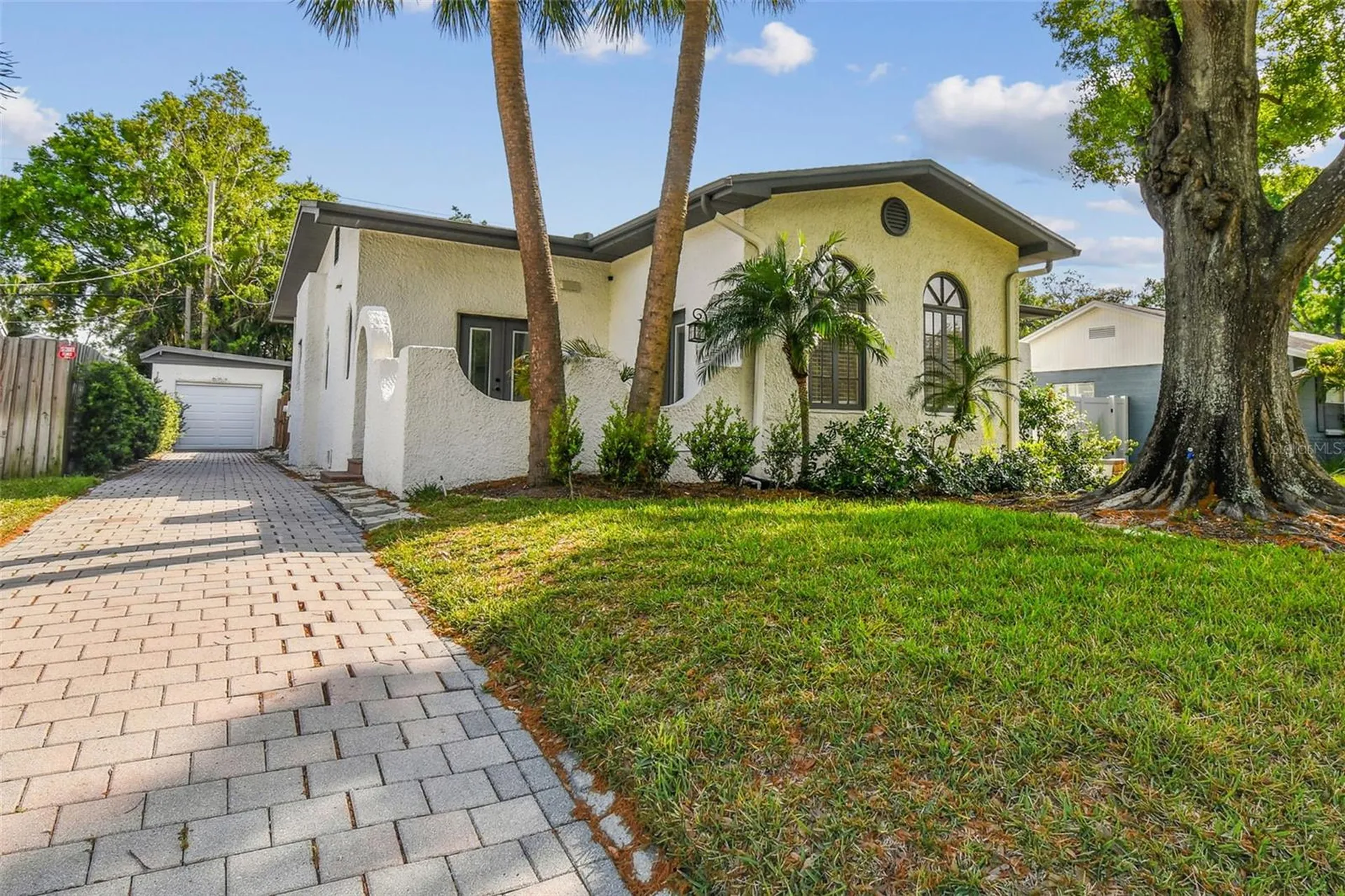 3120 S Julia Circle Tampa FL 33629