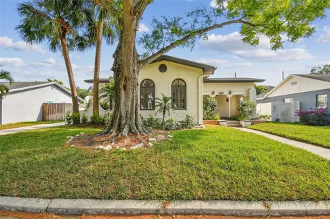 3120 S Julia Circle Tampa FL 33629