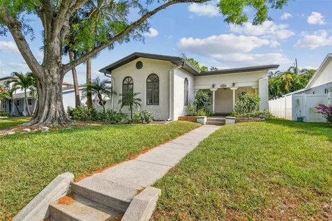 3120 S Julia Circle Tampa FL 33629