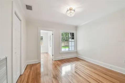 3120 S Julia Circle Tampa FL 33629