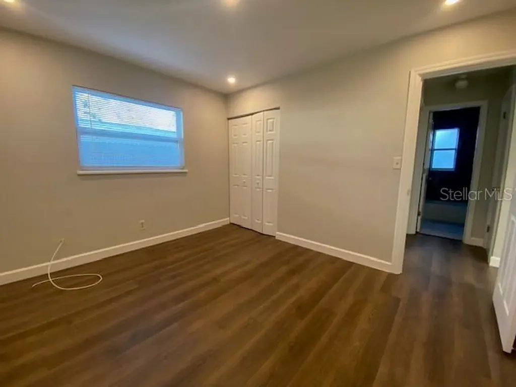 4665 Yarmouth Avenue S St Petersburg FL 33711