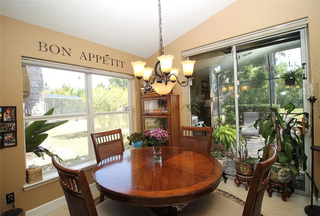 516 Lago Loop Davenport FL 33837