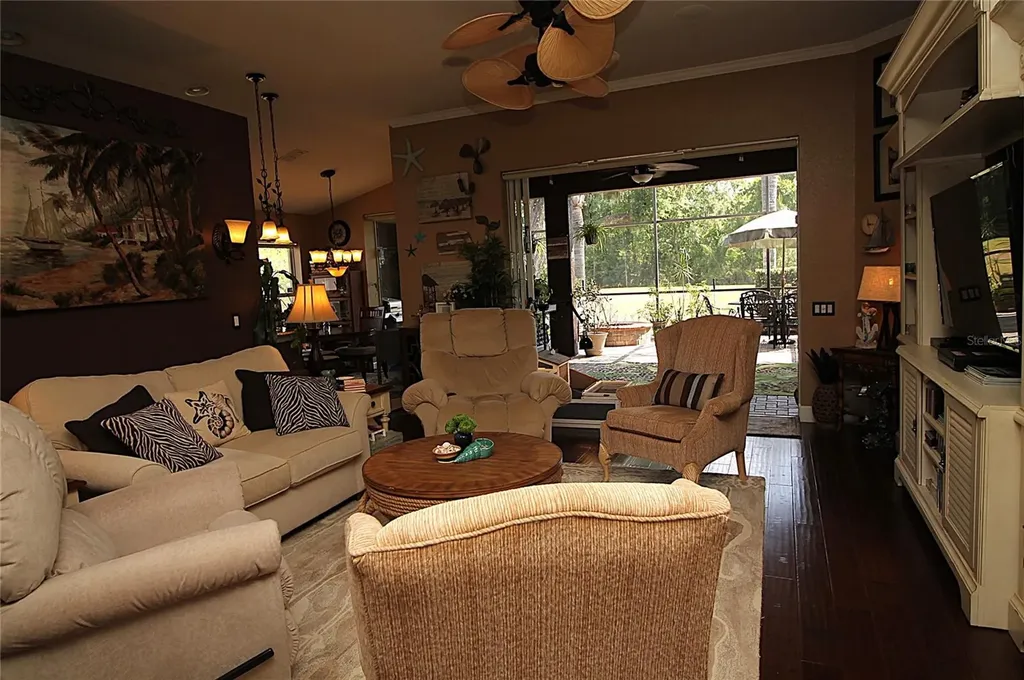 516 Lago Loop Davenport FL 33837