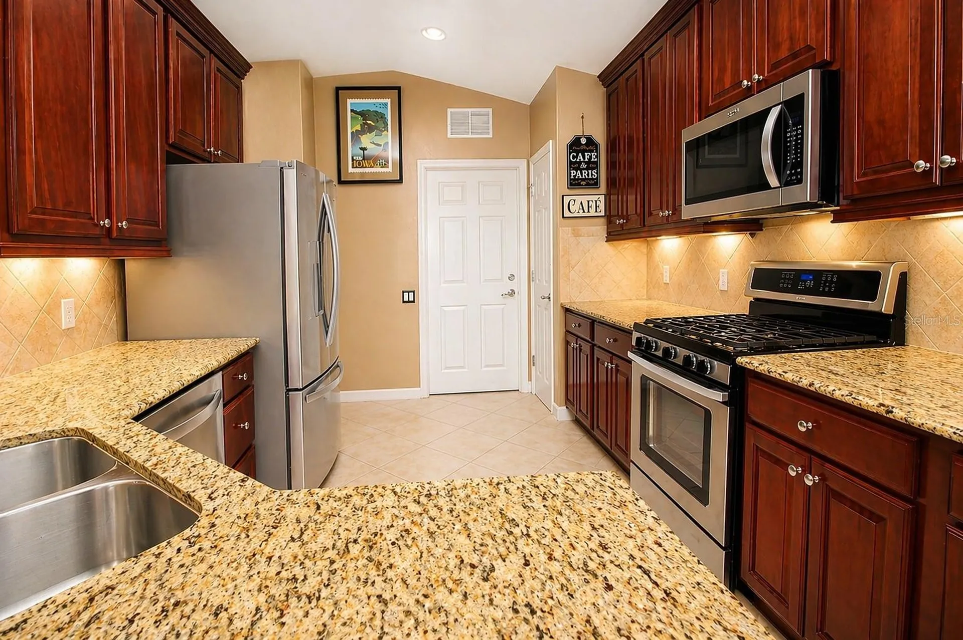 516 Lago Loop Davenport FL 33837