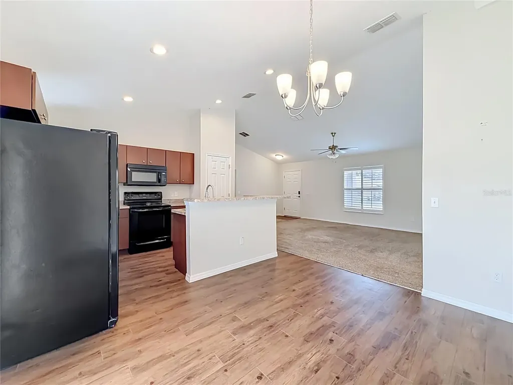 28 Pine Court Drive Ocala FL 34472