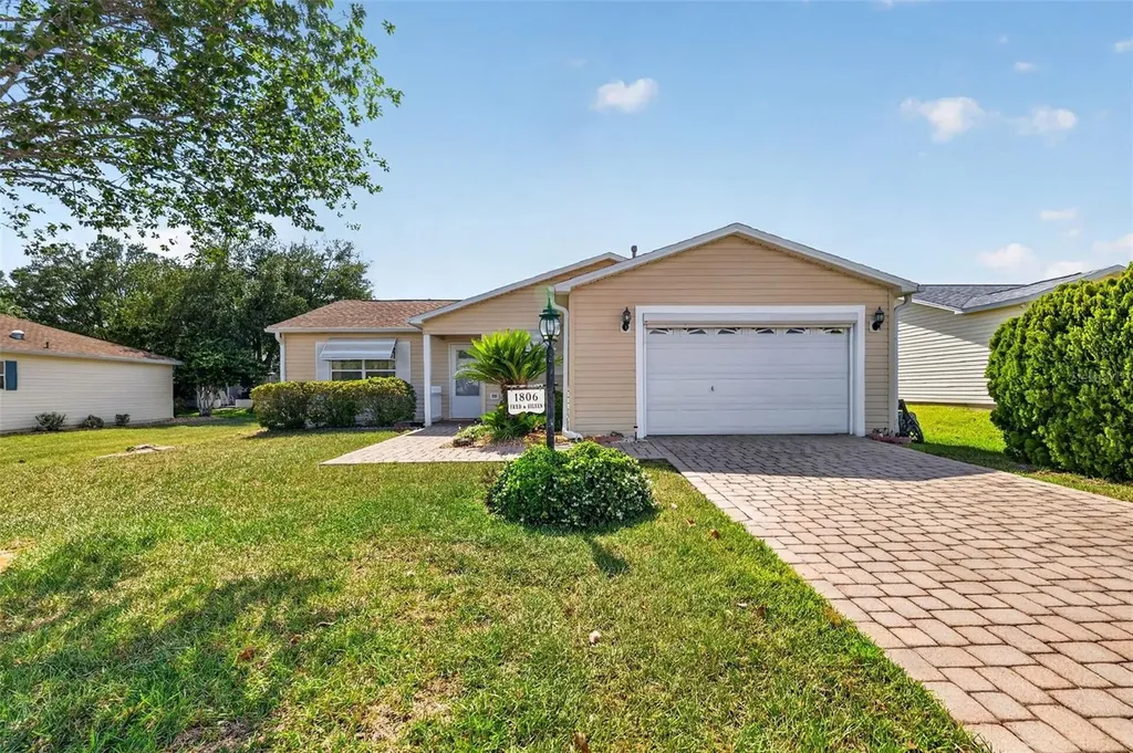 1806 Englewood Street The Villages FL 32162