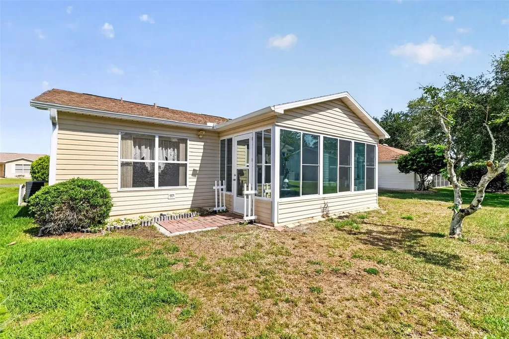 1806 Englewood Street The Villages FL 32162