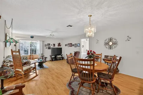 1806 Englewood Street The Villages FL 32162