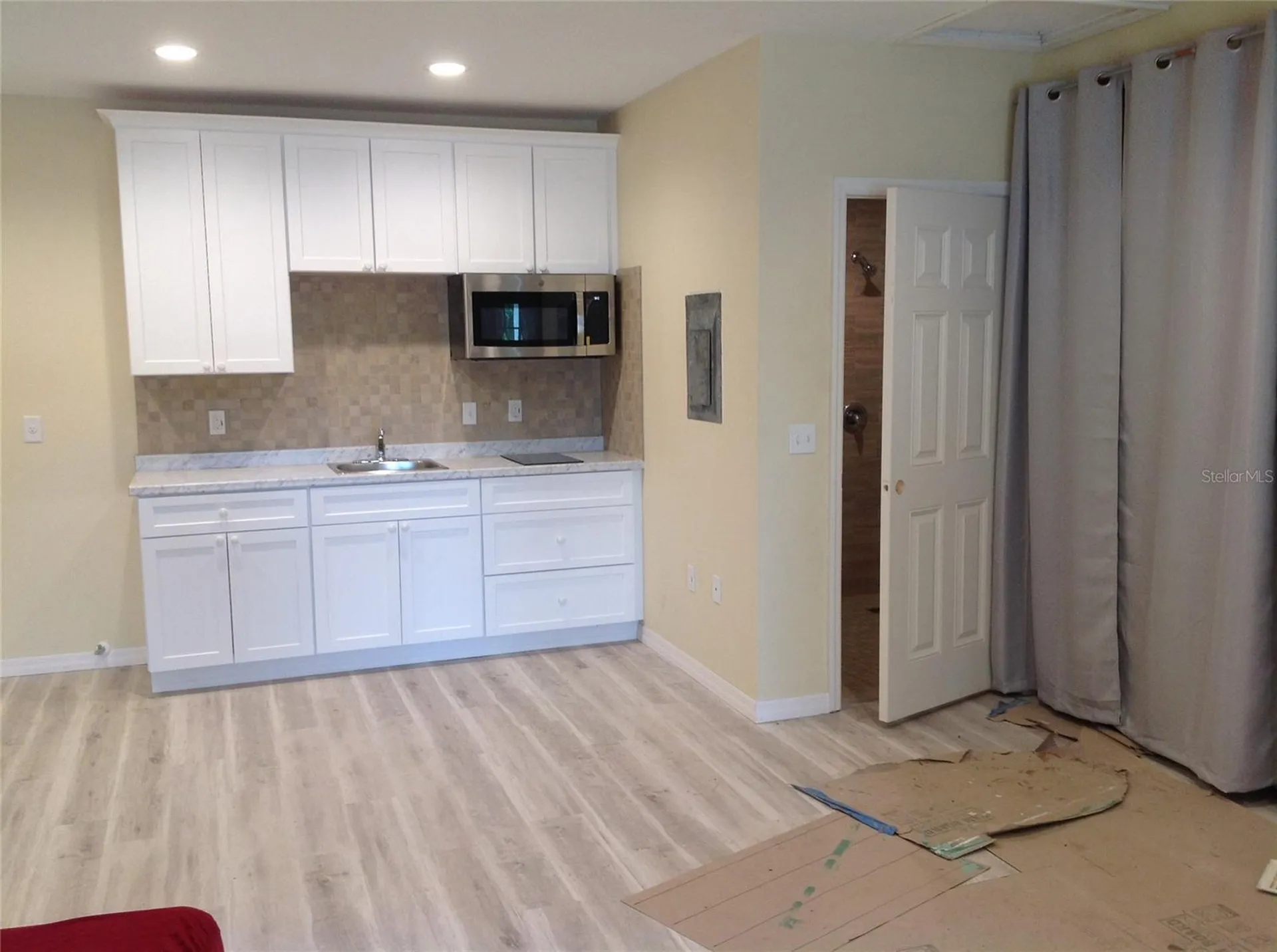 360 S Lakeview Drive Lake Helen FL 32744