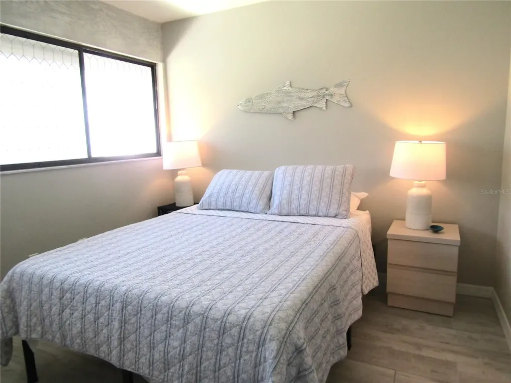 3553 Longmeadow Sarasota FL 34235