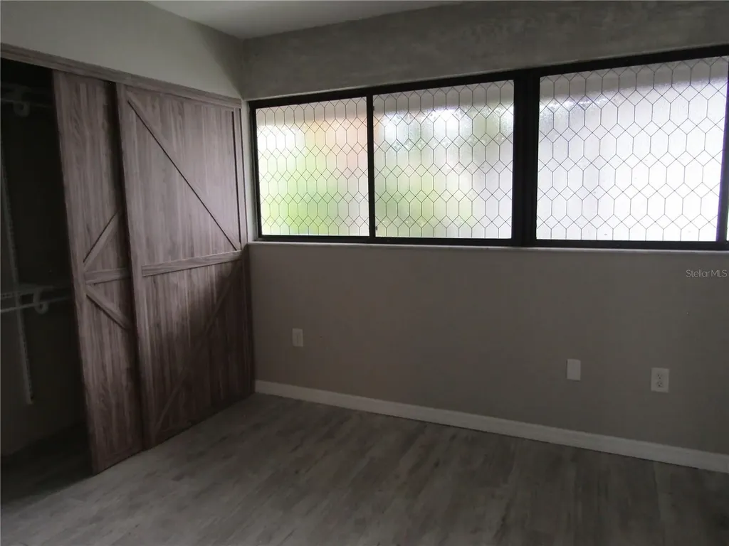3553 Longmeadow Sarasota FL 34235