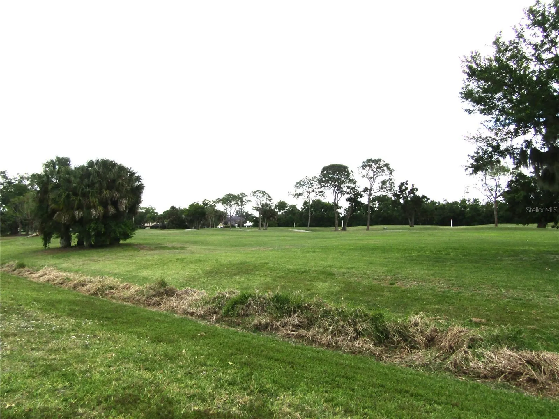 3553 Longmeadow Sarasota FL 34235